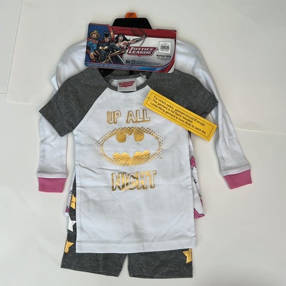 Justice League Little Big Girls 4 piece Sleepwear Pajama Set 2T - Picture 5 of 7